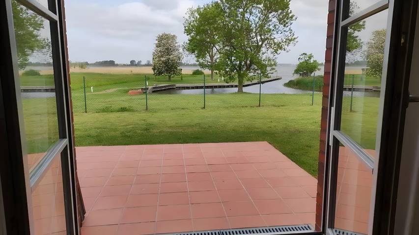 Ferienhaus für 6 Personen, mit Balkon und Seeblick in Mellenthin - 4