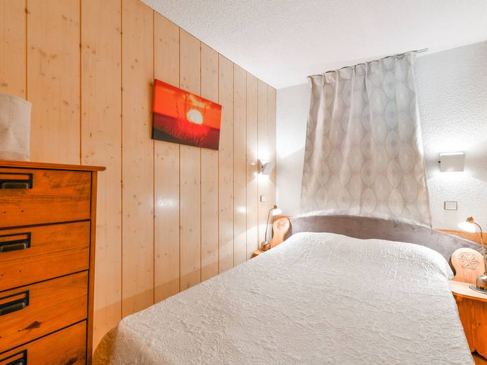 Ganze Wohnung, Renovierte 2-Zimmer-Wohnung, nahe Skipiste, Parkplatz inklusive in Saint-Bon-Tarentaise, Courchevel