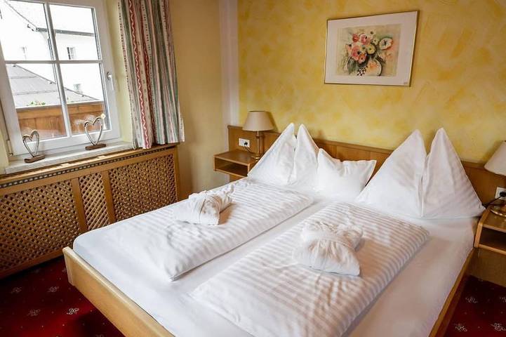 Chalet für 2 Personen, mit Whirlpool und Terrasse sowie Garten und Sauna