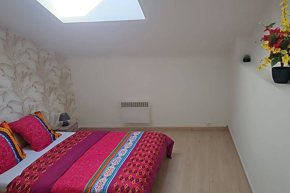 Apartamento entero, Apartamento acogedor cerca de la estación de Mohon – Ideal para familias in Charleville-Mézières, Ardenas