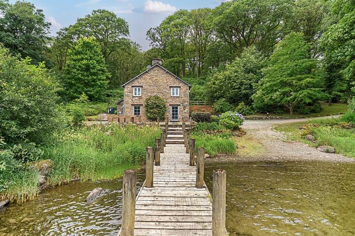 Holiday home for 10 people, with pool in Lake Windermere