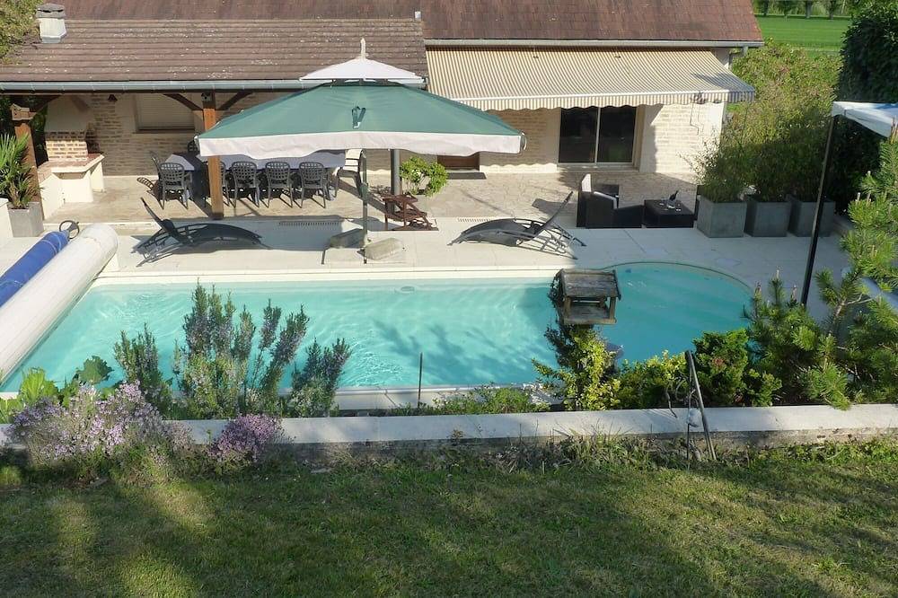 Ferienhaus für 2 bis 10 Personen mit beheiztem Pool in Arrentières, Aube