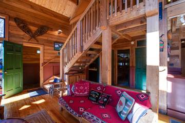 Log Cabin for 6 Guests in Glacier, Cascade Range, Picture 3