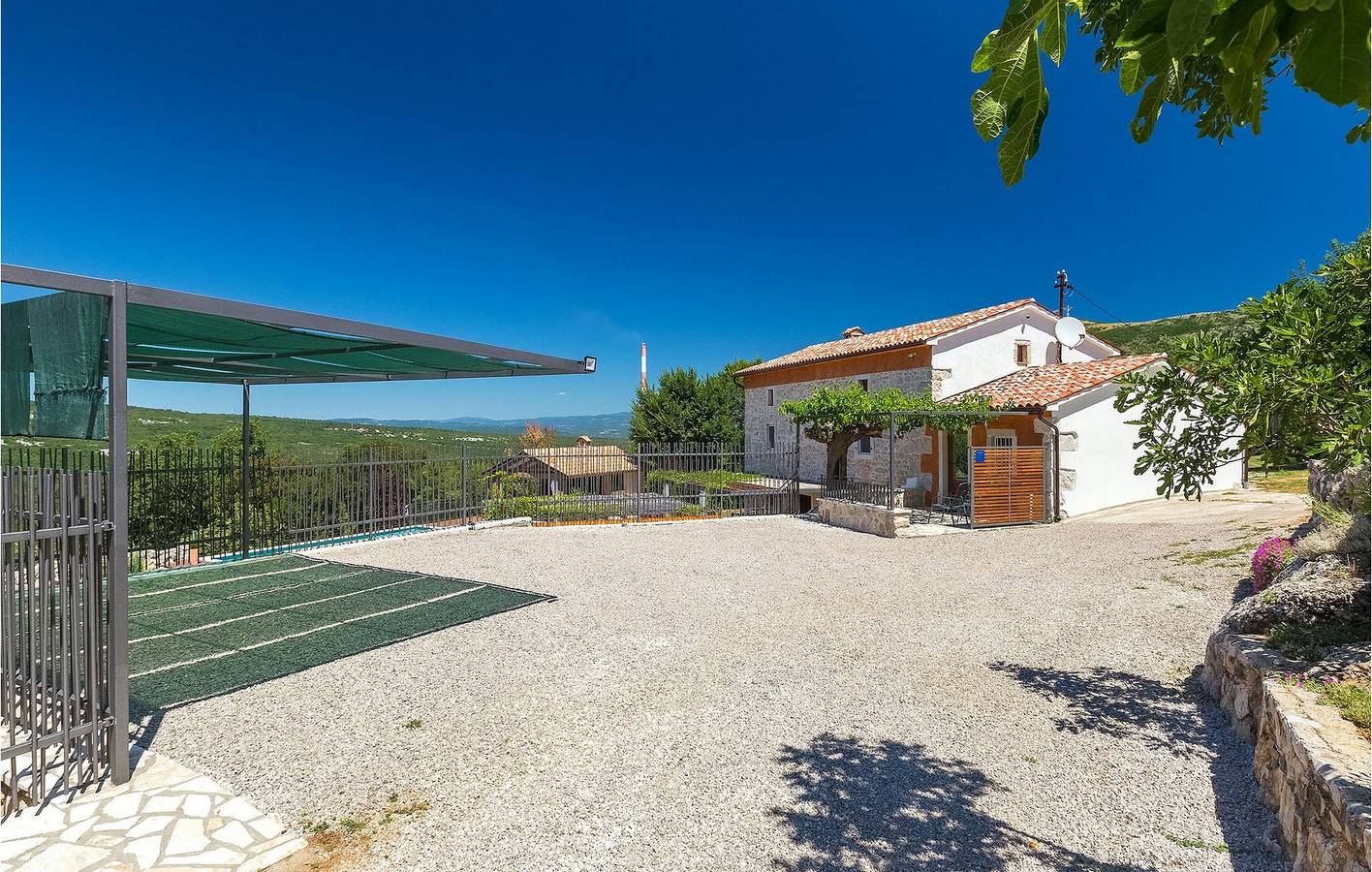 Appartement reposant avec piscine, Wi-Fi et parking près du littoral in Labin, Côte Est de l'Istrie