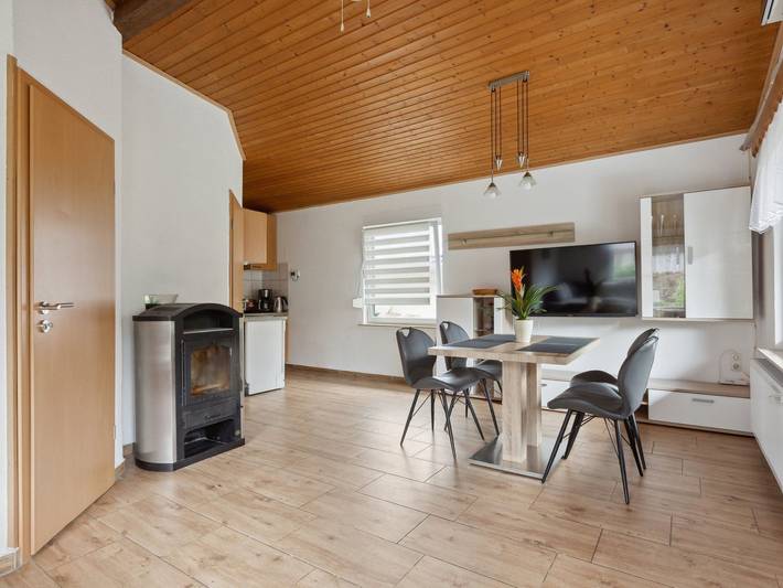 Ferienhaus für 4 Personen, mit Terrasse und Garten sowie Sauna und Seeblick in Naturpark Südharz - 4