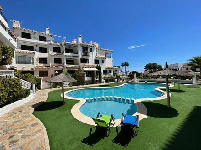 Gîte pour 5 personnes, avec piscine et jardin à Cabo Roig - 2