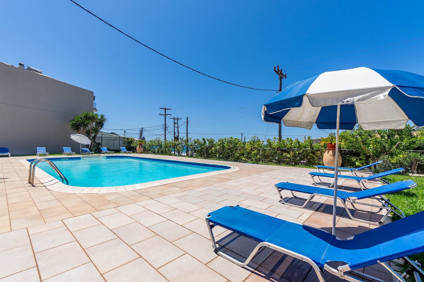 Ganzes Studio, Einzimmerapartment 'Mires House Side First Floor 8' mit Gemeinschaftspool, Wlan und Klimaanlage in Agios Gordios, Korfu