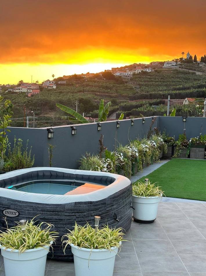 Ferienhaus für 6 Personen, mit Garten und Whirlpool, mit Haustier