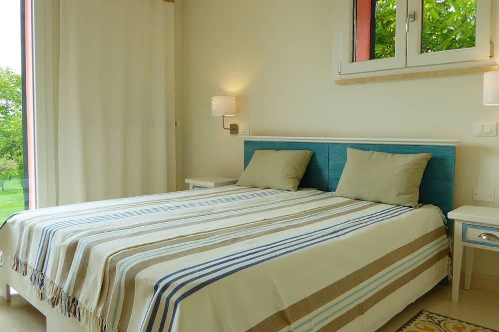 Bellissima Villa con Piscina nel verde del Salento 110 mq tranquilla e lussuosa in Cutrofiano, Provincia di Lecce