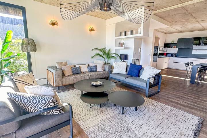 Location de vacances pour 8 personnes, avec jardin, adapté aux familles dans Plage de Fautea - 3