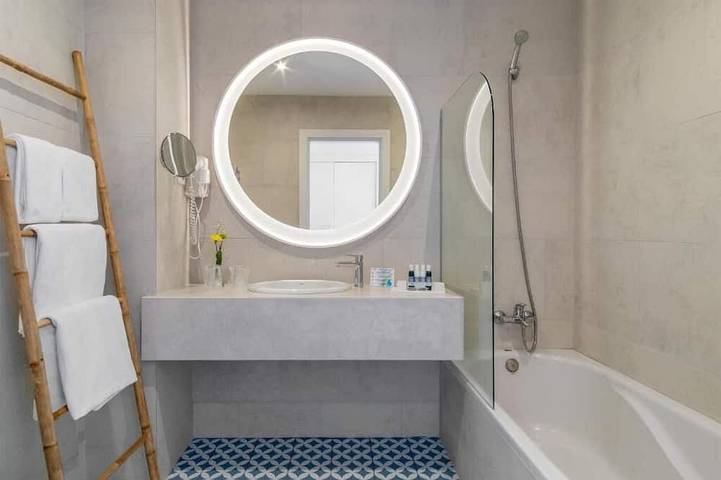One Unit w/  Balcony View | Pool Access | Half Board | Near Seixal Beach in Madeira