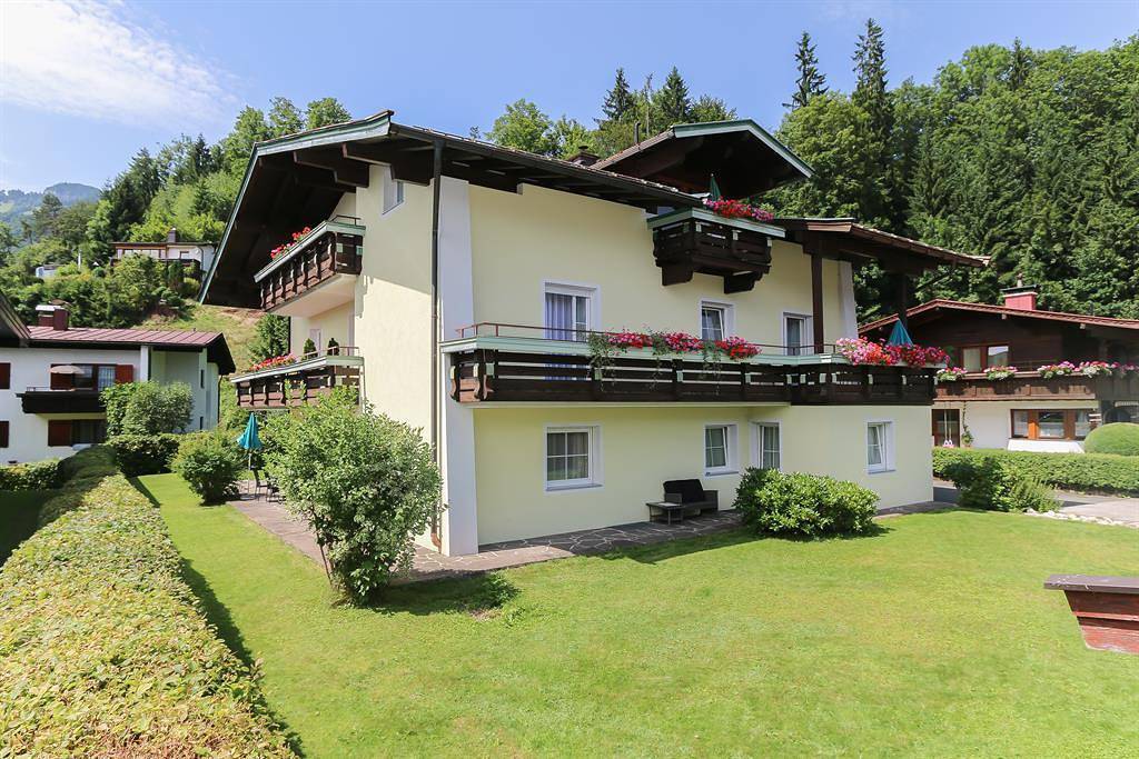 Ganze Ferienwohnung, Haus Tyrolia - Doris Hirzinger in Kössen, Kaiserwinkl