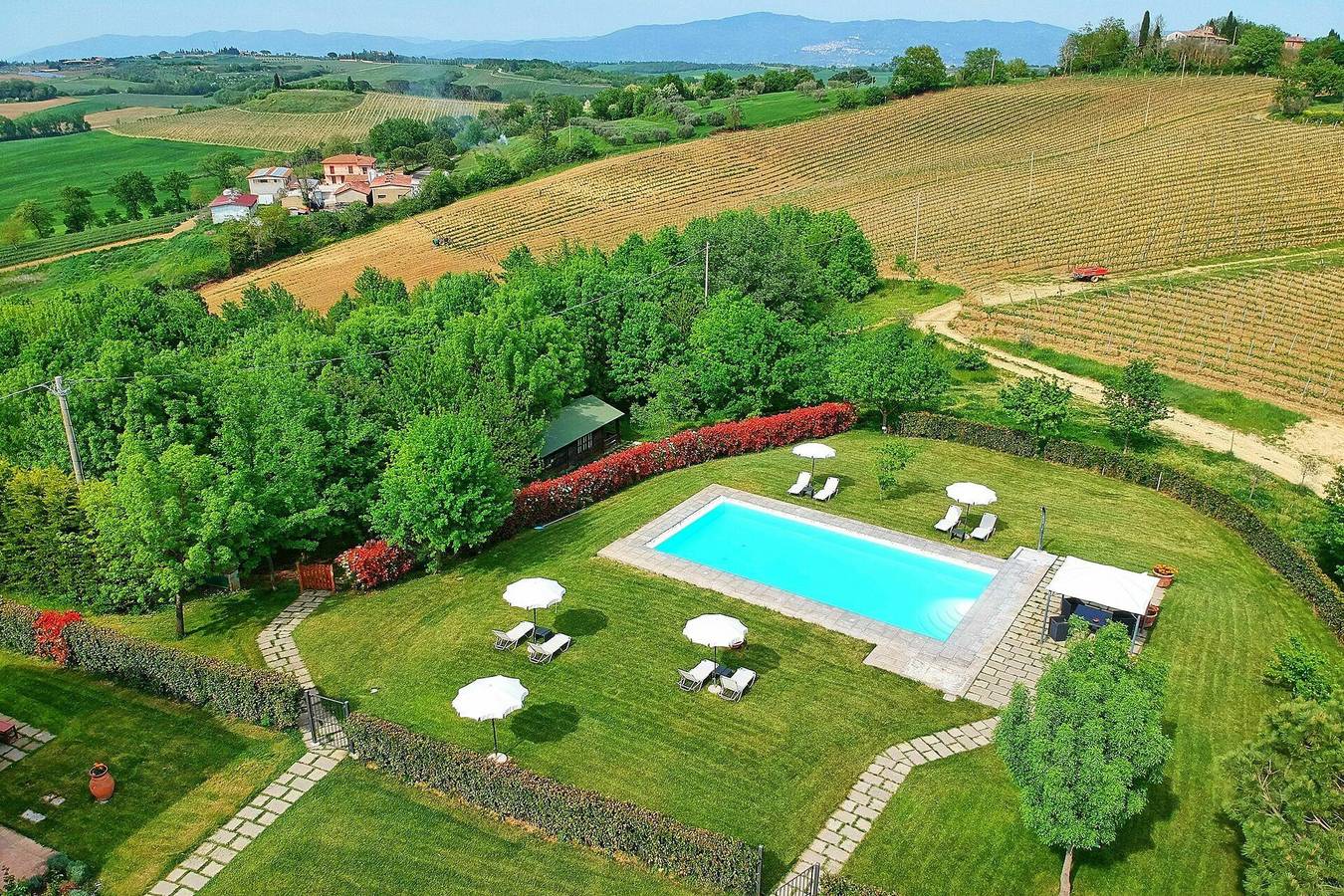 Entire holiday apartment, Podere Romina - Forno House in Cortona, Arezzo Province