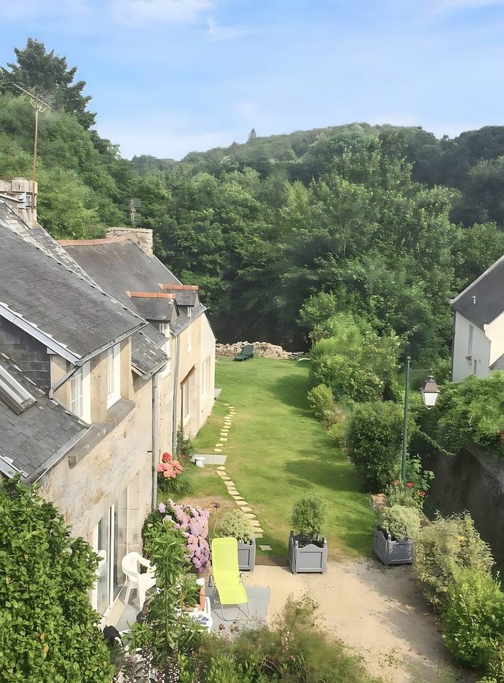 Maison de vacances pour 3 personnes, avec Jardin dans Forêt d'Huelgoat