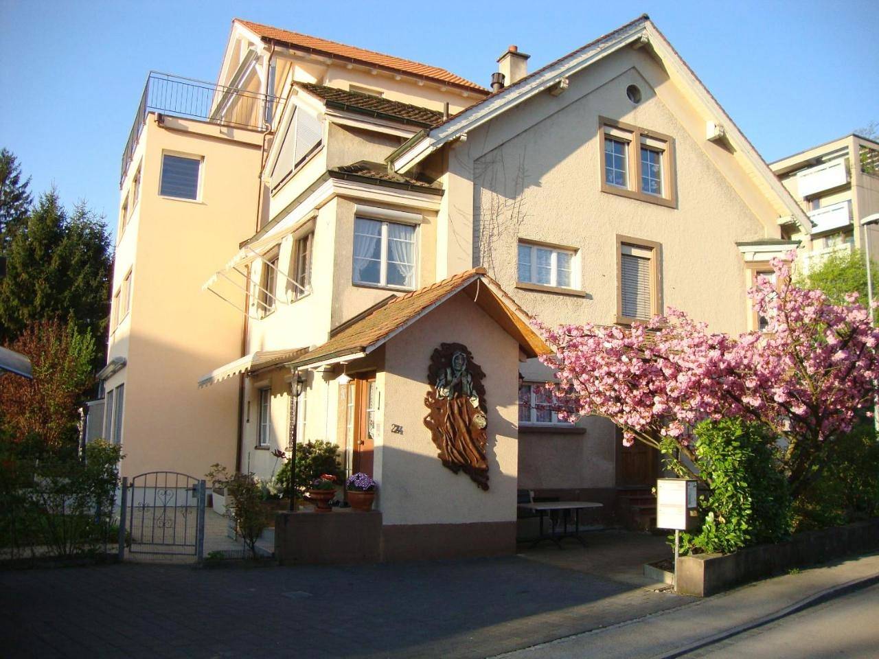 Two-Bedroom Apartment - Ground Floor in Birsfelden, Region Basel RDK