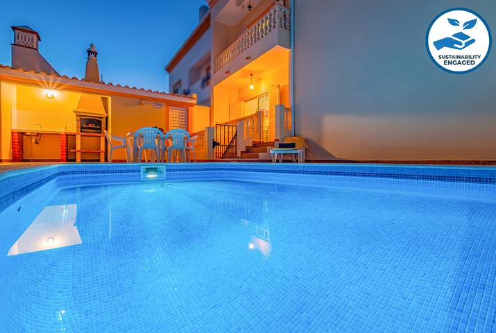 Villa para 10 pessoas, com Varanda e Terraço em Galé