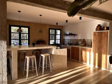 Gîte pour 6 personnes, avec jardin à Caves