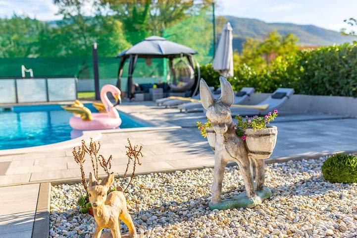 Über die Villa Maris in Dugopolje, Dalmatinisches Zagora