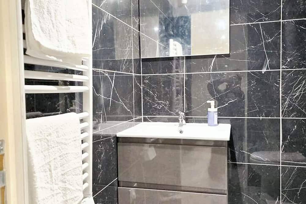 Entire apartment, Homerez - Studio, Noisy-le-Sec in Noisy-le-Sec, Seine-Saint-Denis