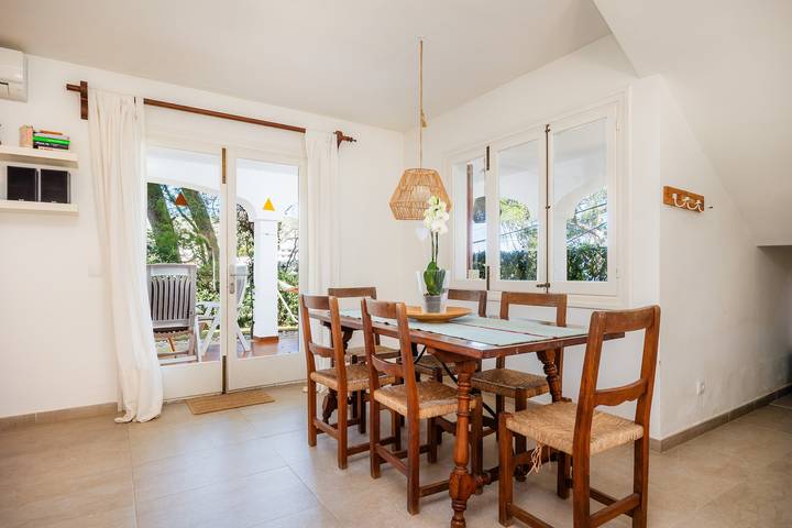 Beautiful "Can Botana 7" with Wi-Fi, Pool, Air Conditioning, Balcony and Garden in Cala Sant Vicenc, Pollença