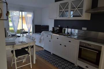 Location de vacances pour 6 personnes, avec terrasse et jardin dans Plage Pors Carn