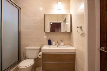 Vacation Rental for 6 Guests in Sint Maarten, Saint Martin, Picture 3
