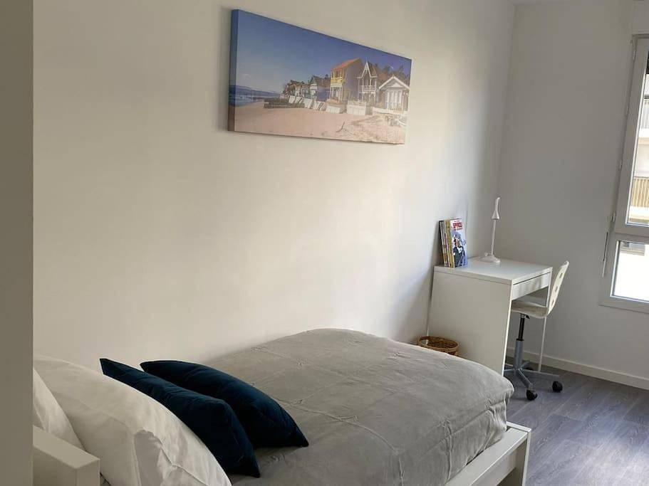 Appartement entier, Appartement cosy 80m2 au pied du tram de Bordeaux in Eysines, Région de Bordeaux