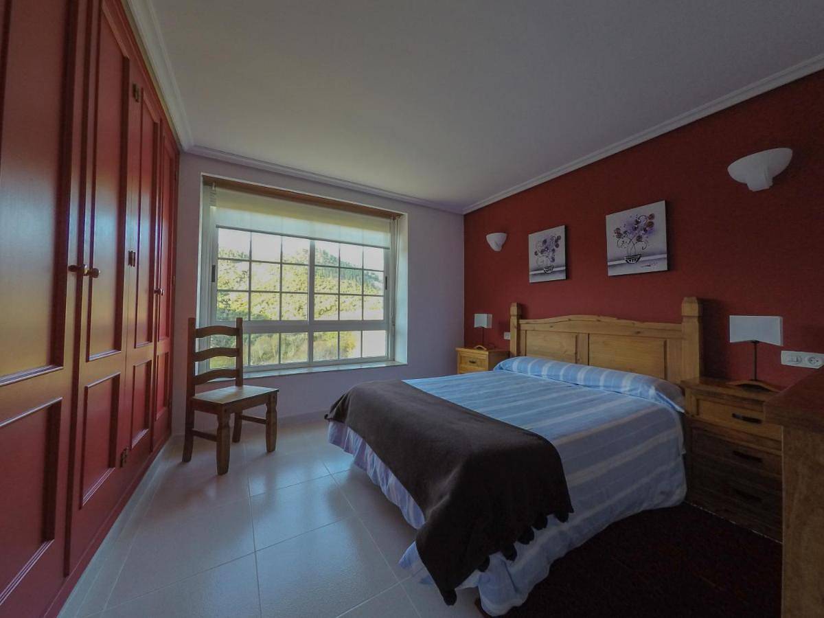 Six-Bedroom House in Parada de Sil, Reserva da Biosfera Ribeira Sacra e Serras do Oribio e Courel