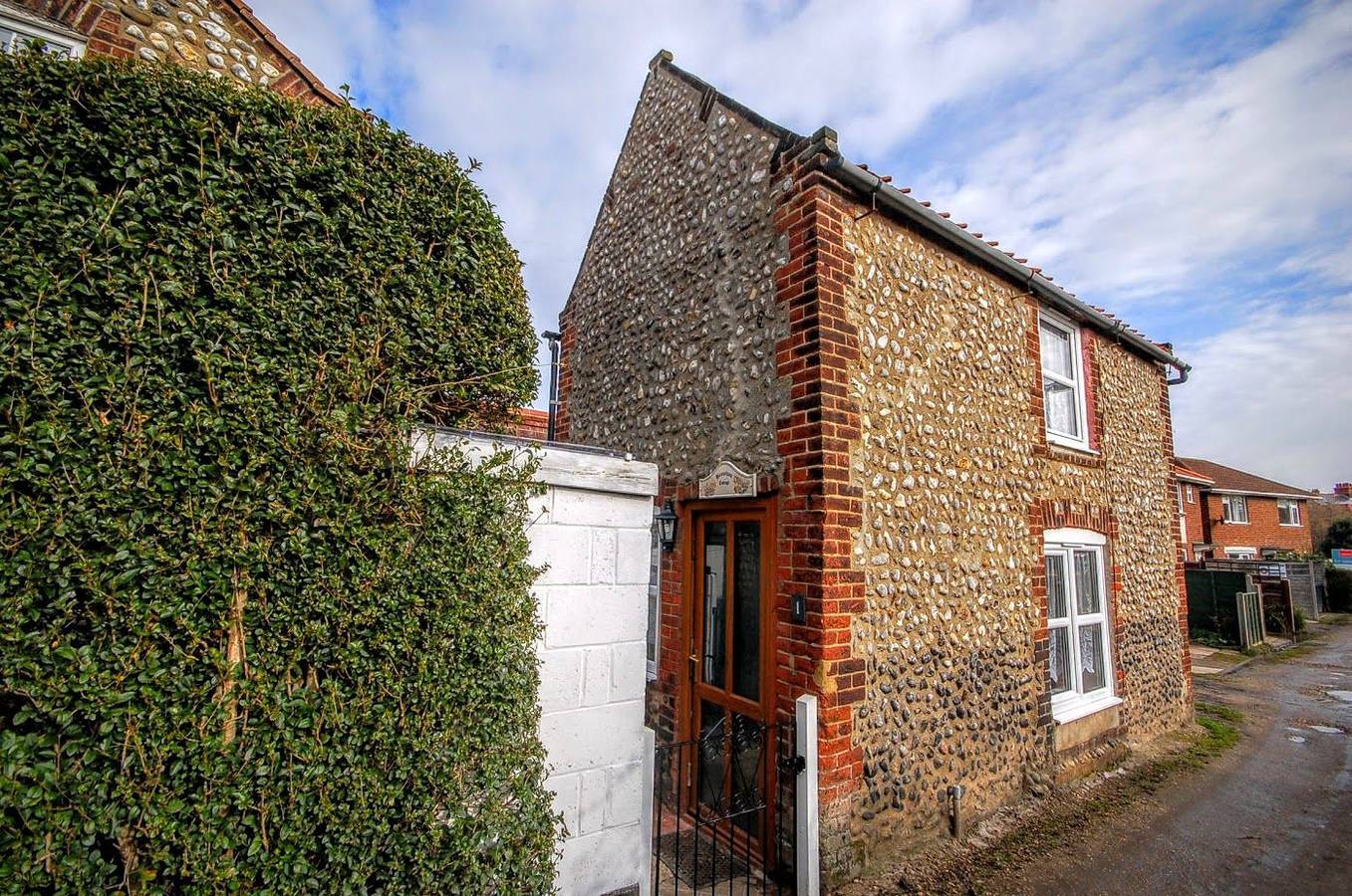 Branthan Cottage, Sheringham - short breaks available all year in Sheringham, Norfolk Coast