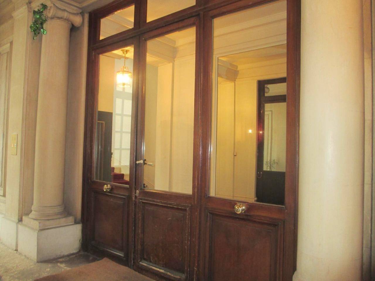 Bed and Breakfast Paris Quartier Champs-Élysées in Paris, Île de France