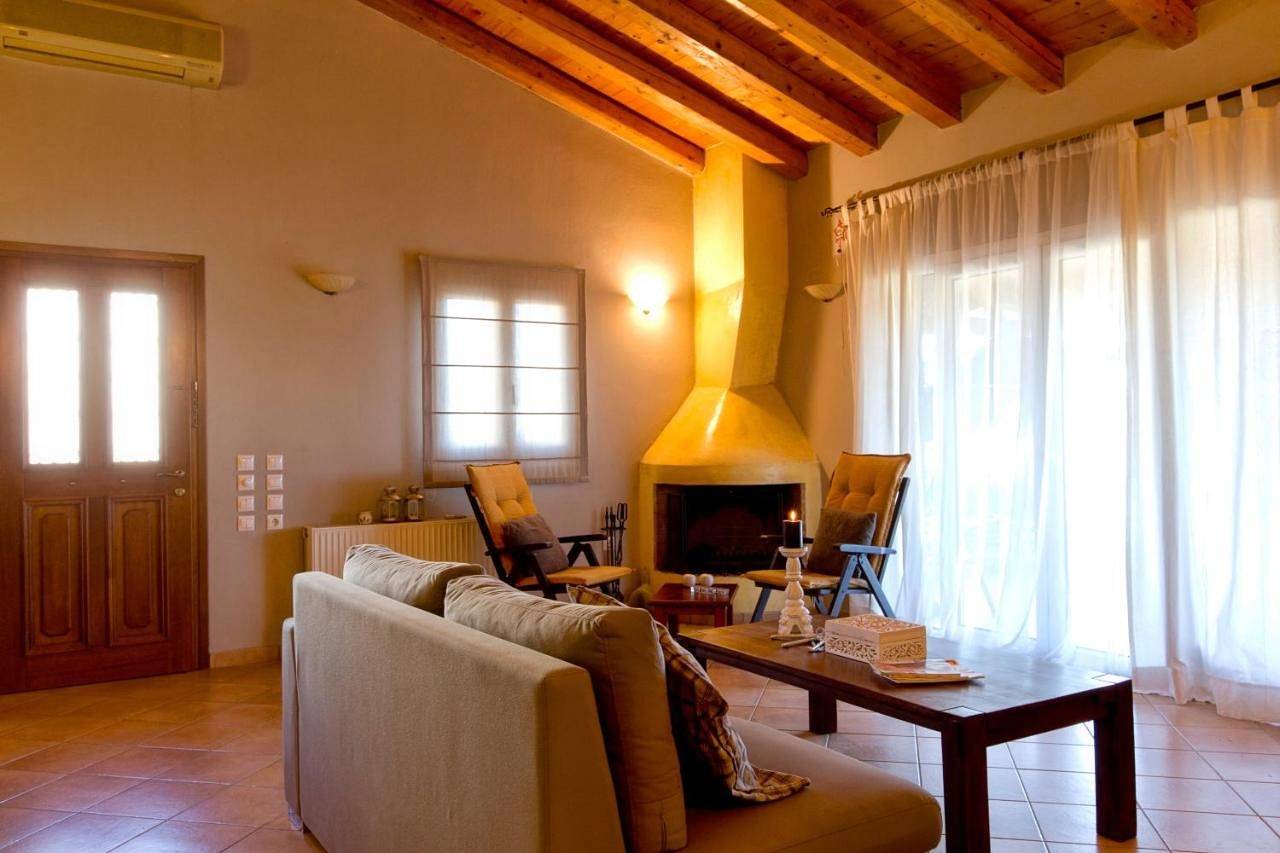 Villa Caramel in Άγιο Ιωάννη (Κέρκυρα), Κέρκυρα