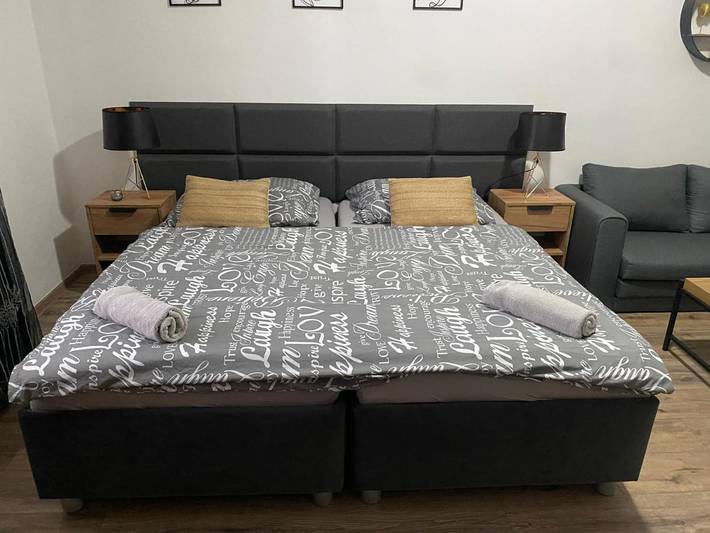 Ferienwohnung für 4 Personen, mit Garten und Terrasse in Pilsen - 3