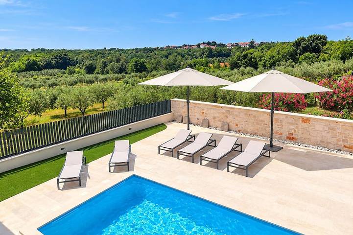Villa für 10 Personen, mit Garten, mit Haustier - 1