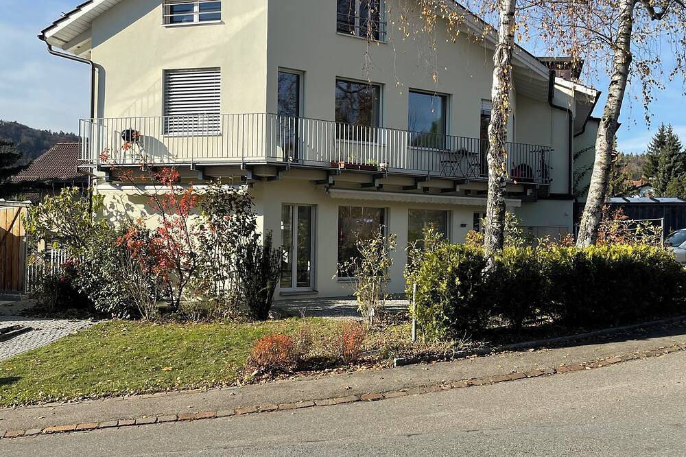 Apartamento entero, Ihr exklusives 2-Zimmer & 2-Badezimmer Ferienhaus ideal für Kunstliebhaber in Winterthur, Cantón de Zúrich