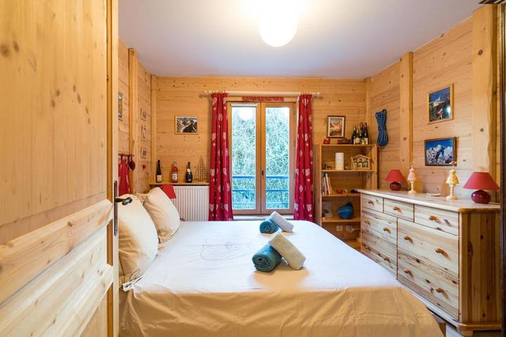 Gîte pour 6 personnes, avec vue et balcon, adapté aux familles dans Thermes de Saint Gervais les Bains - 4