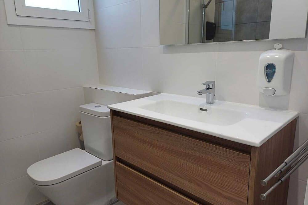 Apartamento entero, Lv11 Apartamento cerca de la playa, con solárium in Centro Barcelona, Barcelona