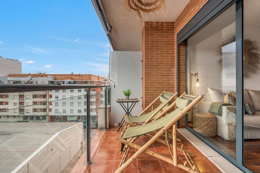 Entire apartment, Apartment 'Ximoapartments' with Wi-Fi and Air Conditioning in Oliva Old Town, Oliva