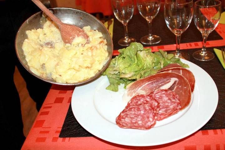 Hôtel pour 2 personnes, avec terrasse, animaux acceptés à Royat - 3