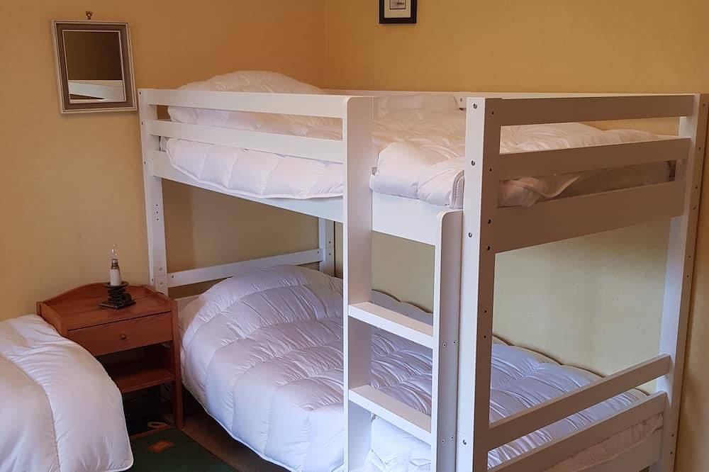 Apartamento entero, La Blandinière, your character gite for 7 to 9 people. in La Chapelle-Largeau, Mauléon