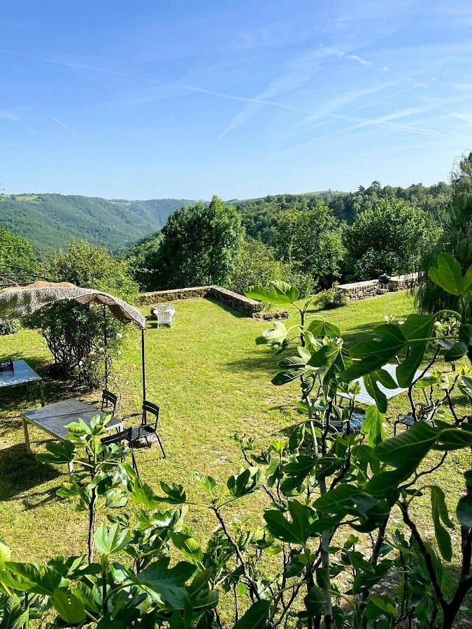 Location de vacances pour 10 personnes, avec Terrasse ainsi que Jardin et Piscine à Montpeyroux (Midi-Pyrénées) - 2