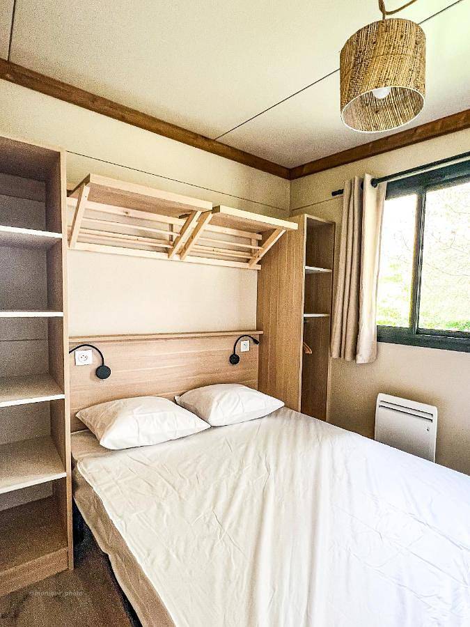 Camping Onlycamp Le Pont Romain in Yvré-l'Évêque, Sarthe