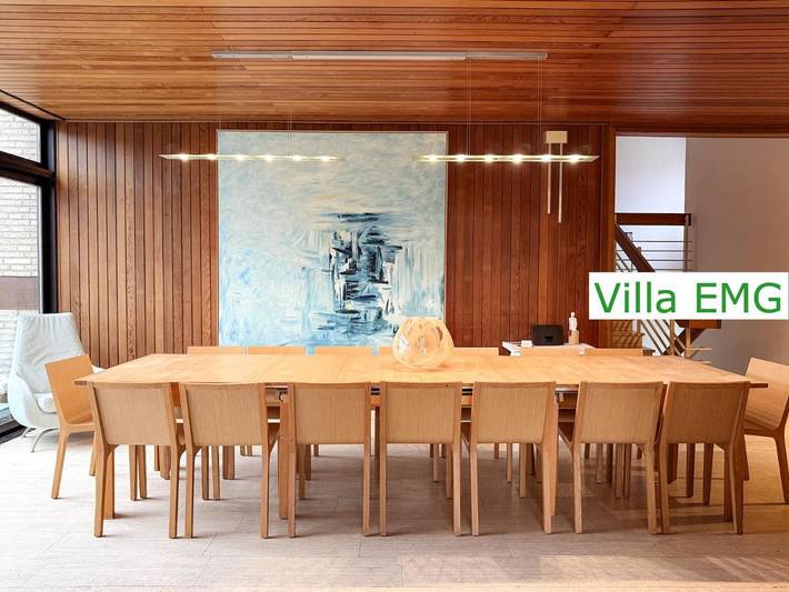 Villa für 23 Personen, mit Terrasse und Garten sowie Pool und Sauna