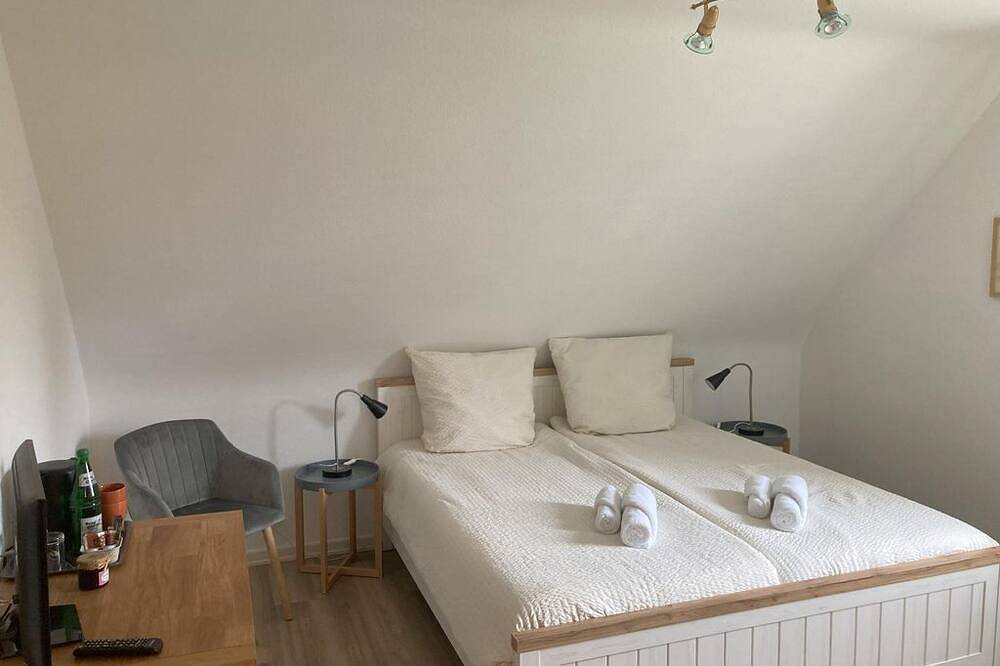 Ganze Wohnung, Doppelzimmer, Dusche, Wc, 1 Schlafraum - Ferienhaus im Obstgarten in Kirn, Landkreis Bad Kreuznach