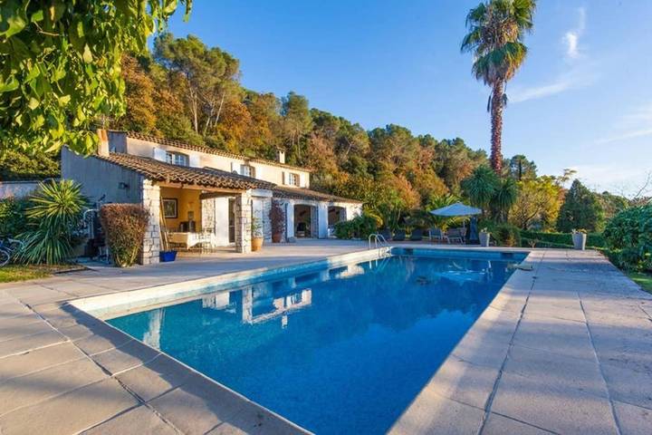 Villa pour 7 personnes, avec vue ainsi que piscine et balcon à Saint-Paul-de-Vence - 2