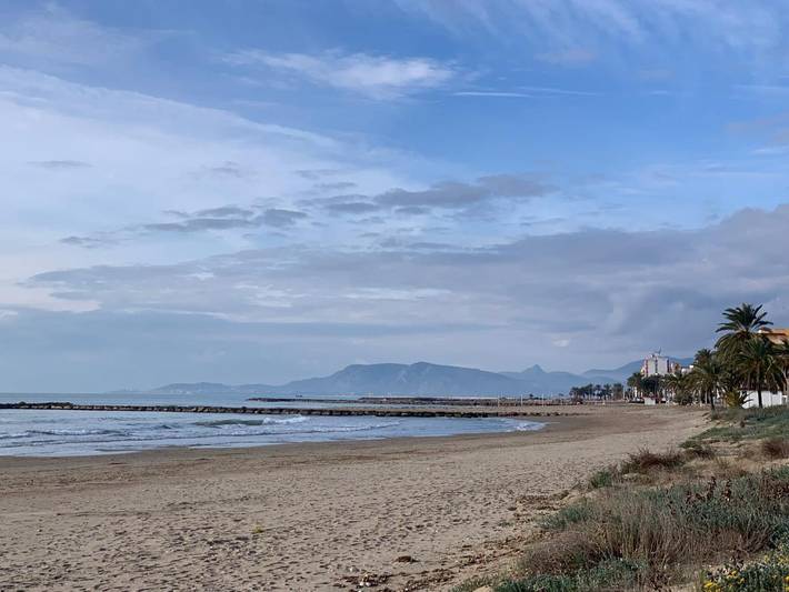 Location de vacances pour 6 personnes, avec vue et piscine ainsi que jardin et balcon à Torreblanca - 3