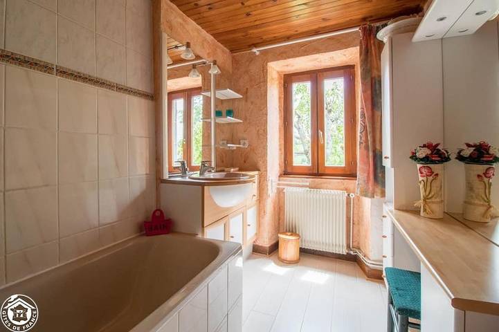 Location de vacances pour 4 personnes, avec jardin et balcon à Saint-Nectaire - 4