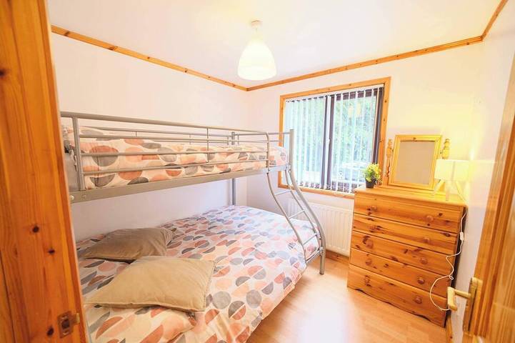 3 Bedroom Cabin By Travel Lets Short Term Rental Agency Kerrykeel in Broad Water