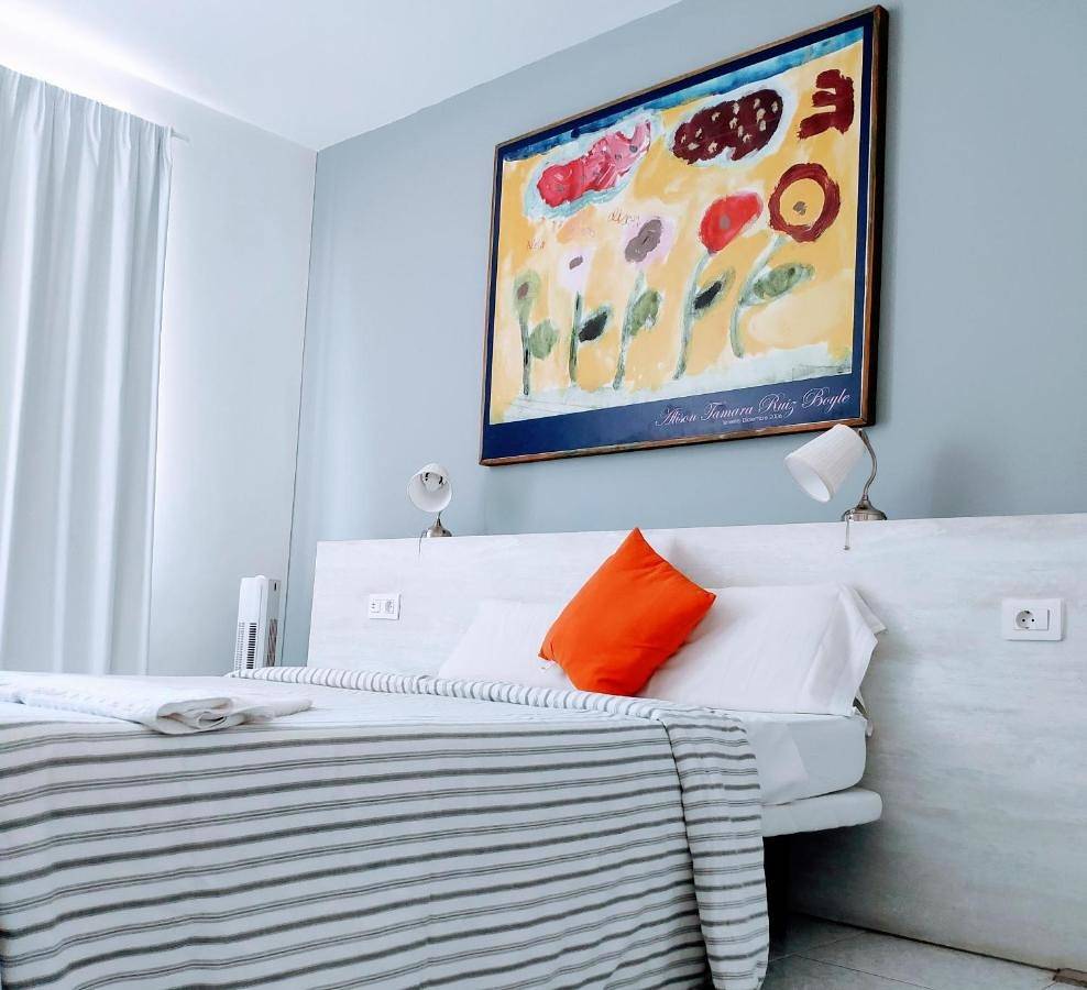 Hostal Pensión Neón in Arona , Tenerife Sur