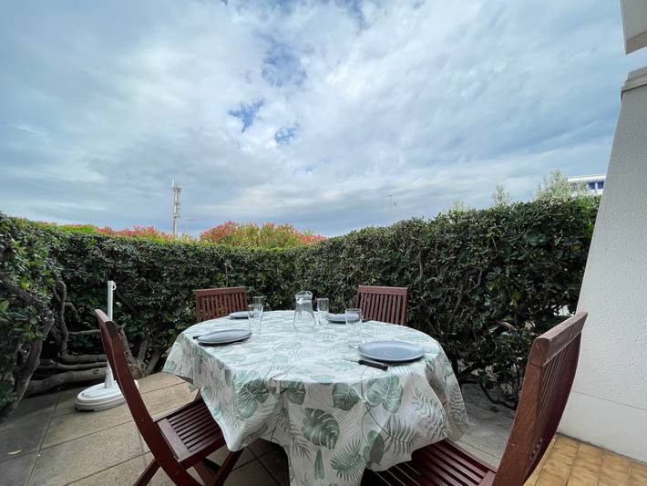 Gîte pour 4 personnes, avec jardin et terrasse dans Plage de La Corniche - 2