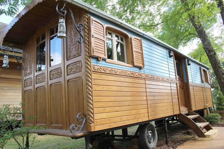 Location de vacances pour 2 personnes, avec Jacuzzi et Terrasse ainsi que Jardin et Vue à Cadalen